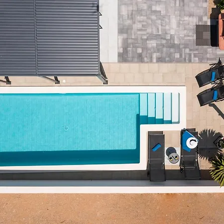 Prestige Βίλα Σίμπενικ