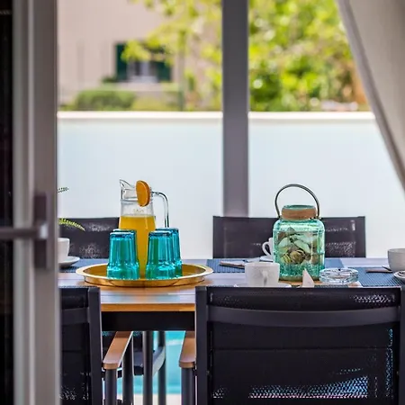 Prestige * Σίμπενικ